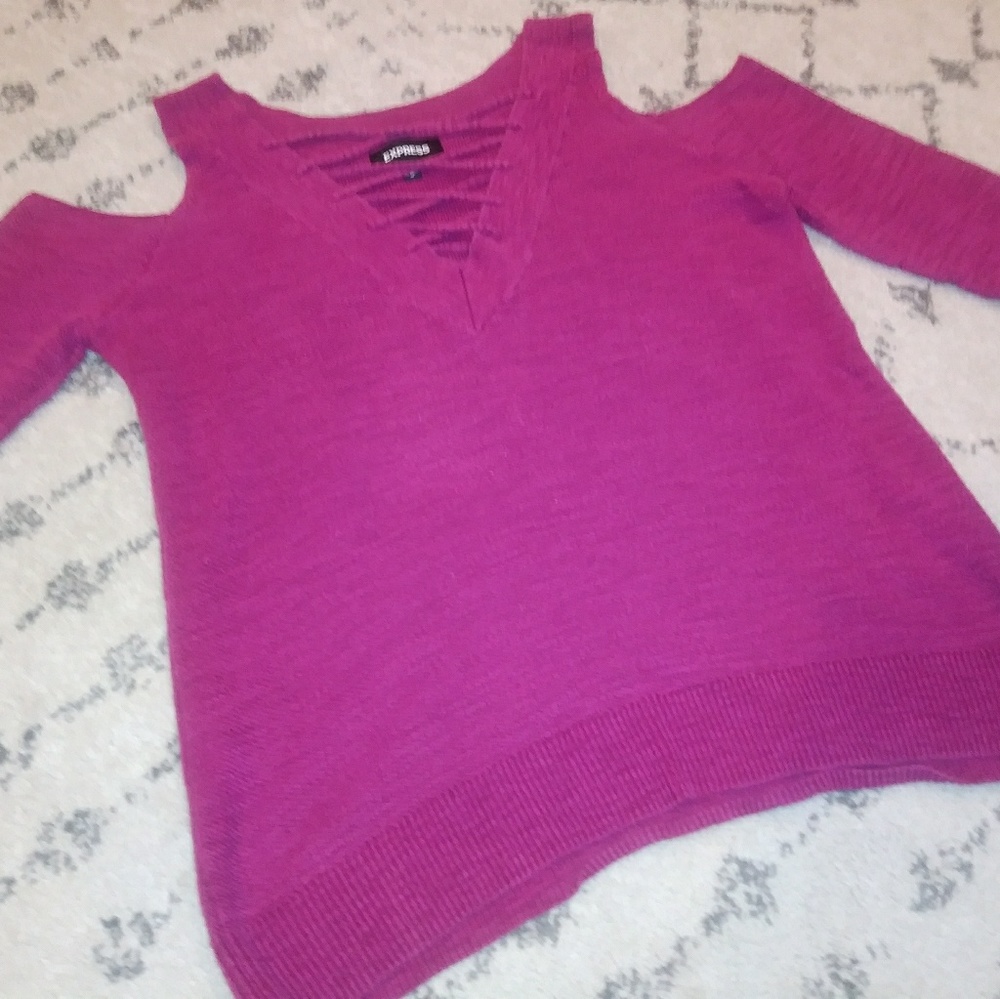 Magenta reversible sweater